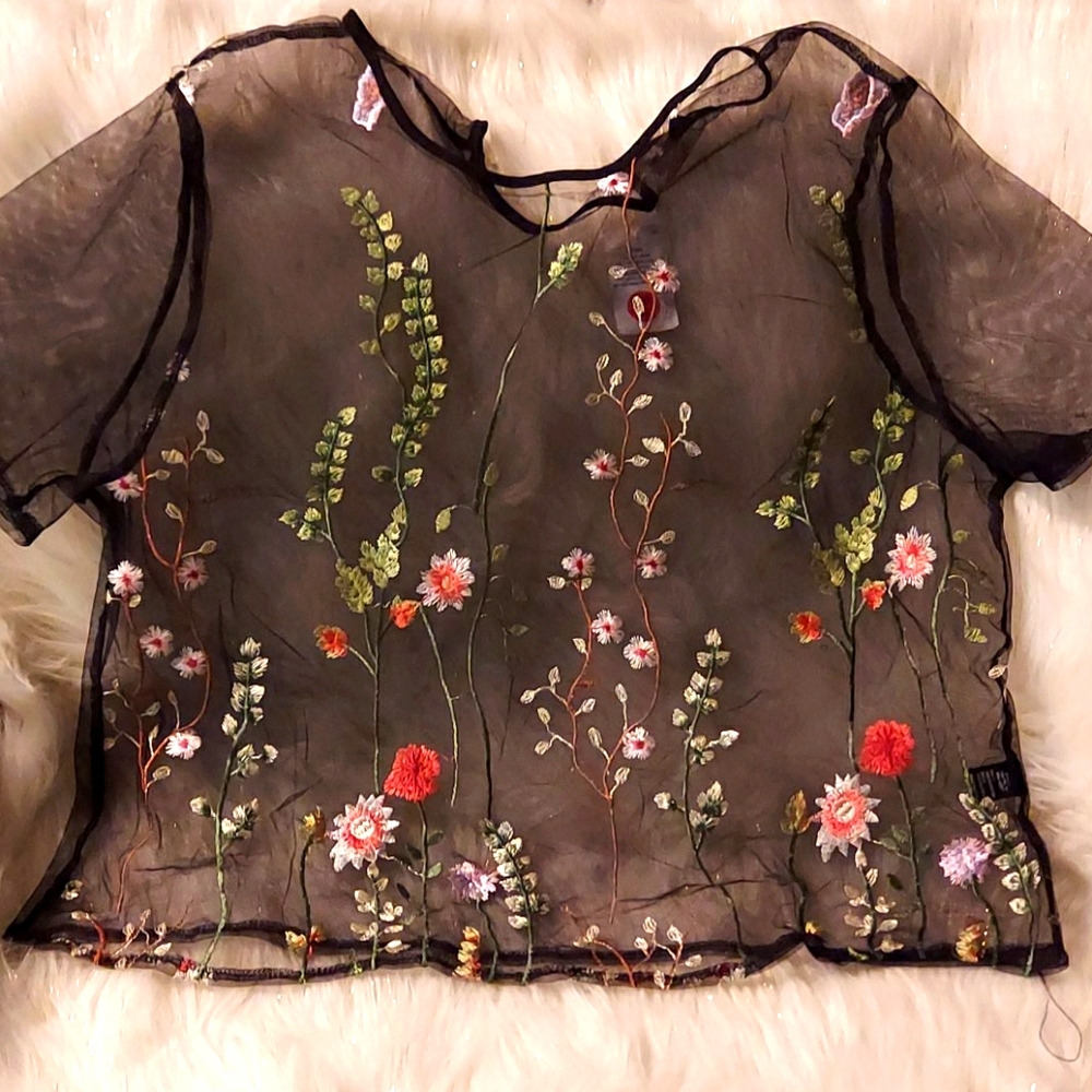 NWT Ladies Top